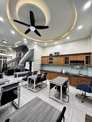PHAN ĐÌNH PHÙNG GẦN CHỢ PHÚ NHUẬN, Nhà Đẹp 4 Tầng 4Pn Lớn , HƠN 7 TỶ