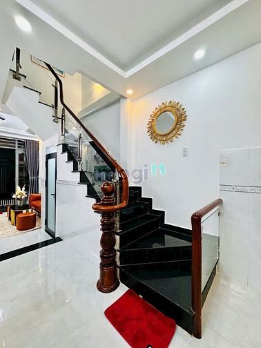 Nhà mới hạ giá  đón tết 41m2 giá chỉ 4.15 tỷ tại đường Nguyễn Thái Sơn
