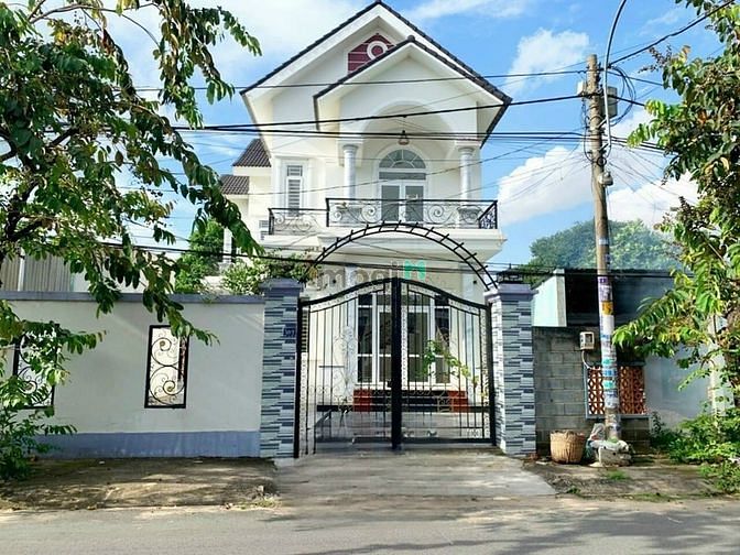 BIỆT THỰ 12 X 24M GẦN CHỢ XTT, Phan Văn Hớn Hóc Môn 2L mái đúc BTCT