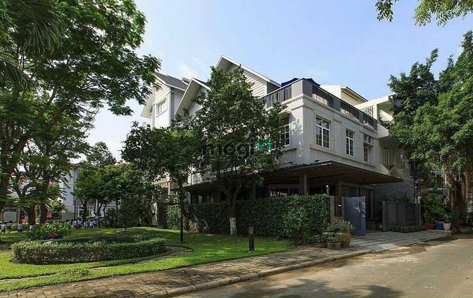 Bán Gấp Biệt Thự Phú Mỹ Hưng, Quận 7. DT 11.5x18.5m - Hầm 3 tầng
