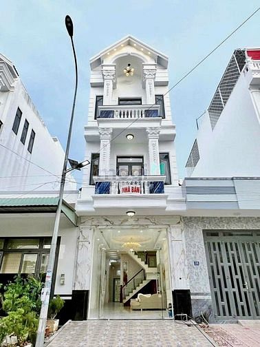 Nhà 2 lầu tuyệt đẹp đường B12 KDC Hưng Phú, Cái Răng, Cần Thơ