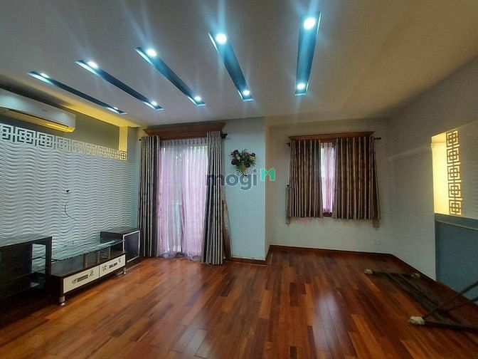 Biệt thự 4 tầng khu tên lửa - 6 phòng ngủ 6wc