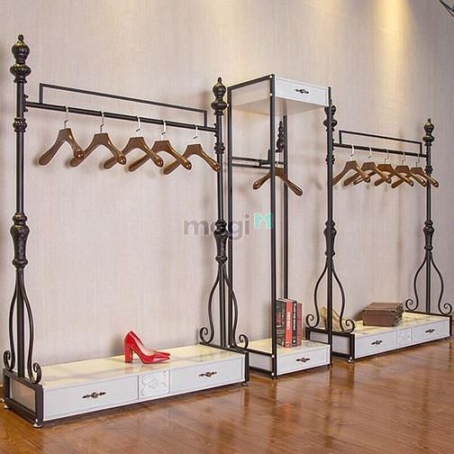 Cho thuê nhà mặt phố Chùa Láng, DT 60m2 x 2 tầng, MT 5,5m, vỉa hè rộng