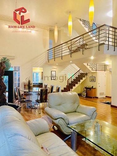 Cho thuê biệt thự cao cấp, Compound yên tĩnh tại Thảo Điền với 5PN!