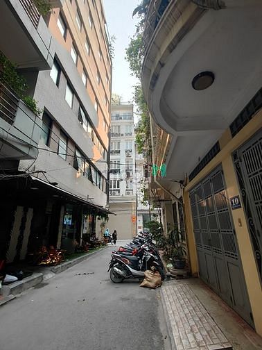 Cho thuê nhà riêng Nguyễn Tuân 60m2, 04T, giá 25tr/th có điều hòa