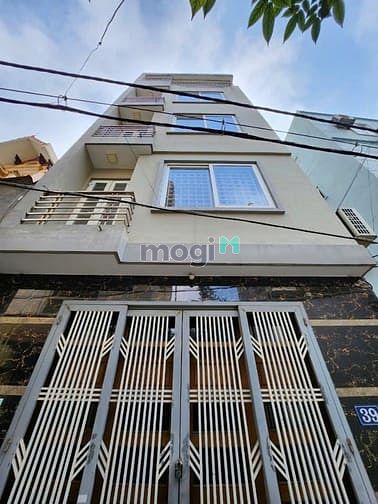 Bán nhà Cầu Giấy, phố Nguyễn Văn Huyên 50m 4 tầng mặt 5m, giá chỉ 8 tỷ