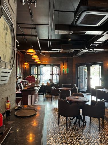 + Hồng Tiên-Bồ Đề-Long Biên-DT168M2-5T-MT25-Lô góc-giá chào 75 tỷ (đà