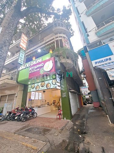 Cho thuê nhà hàng Góc 2MT 307 An Dương Vương, Q5. Dt: 6X20M, KC: 4 Tần