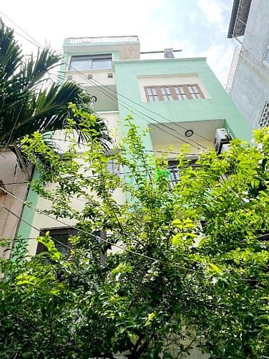 Gấp Bán nhà Phú Nhuận. Dt 59m2 x 5 tầng. KG LỘ GIỚI. 8,9 tỷ tl