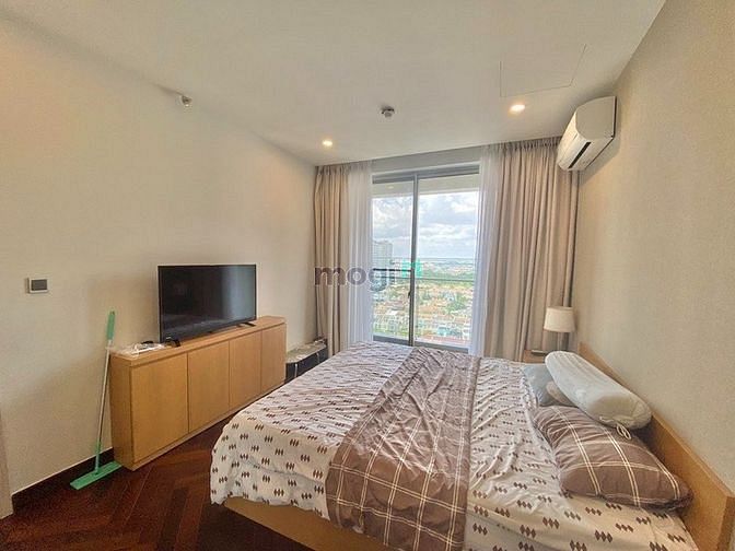 Cho thuê căn hộ  MIDTOWN PMH - 2PN 2WC view biệt thự giá 25tr bao PQL