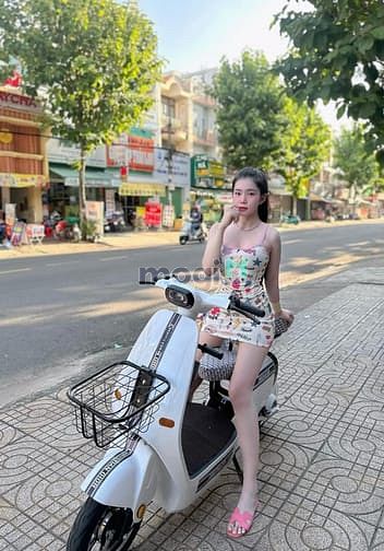 Bán nhà ngộp 4x18m mặt tiền đường sát chợ Tân Quy Q7 cách Lotte 400m
