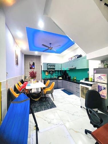 nhà đẹp 4 tầng liền Lê văn quớ.i gần ngã tư 4 xã - hẻm xe tải- (5x15m)