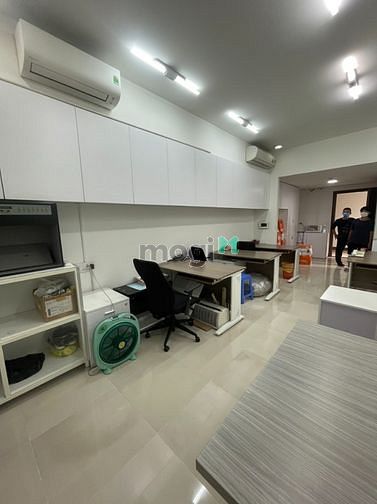 Cho thuê OT 1PN 50m2 The Tresor Quận 4 nội thất văn phòng 18 triệu