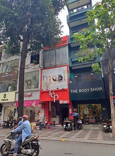 Cho thuê Shop MT Nguyễn Trãi, Bến Thành, Q1. Dt: 4x20m, Kc: