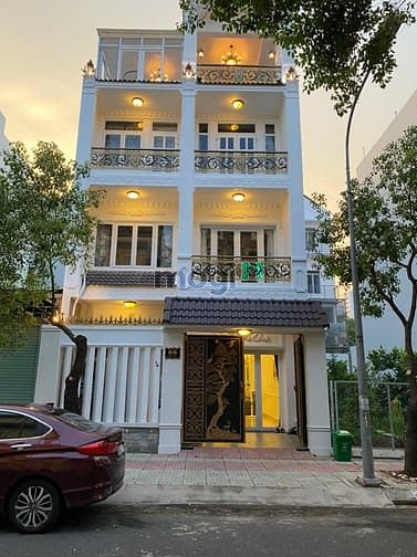 Bán nhà KDC Sadeco Ven Sông P.Tân Phong Quận 7- Ngang 7x18m