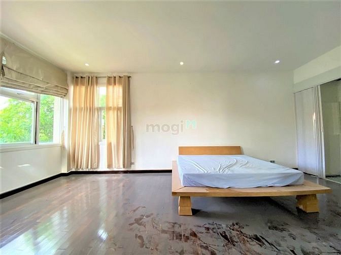 cho thuê Biệt thự đơn lập Phú gia 4 phòng ngủ ngay phú mỹ hưng, quận 7