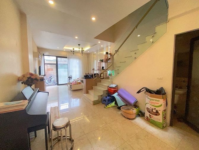 Bán nhà Kim Giang DT: 58m2 x 5 T, 5m ra phố, nhà đẹp, giá 6,33 tỷ