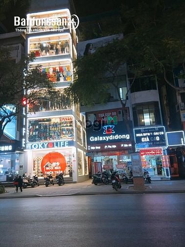 Cho thuê mbkd thời trang Thái Hà 90m2, 4,5 tầng, mt 5m, giá thuê 100tr