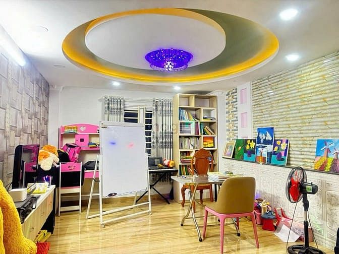 Bán nhà HXH 5 lầu mái Thái sát KDC Cityland 70m2 chỉ nhỉnh 7 tỷ