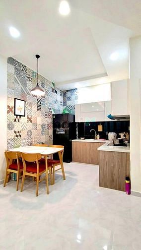 Bán Nhà Đẹp 2 Tầng Full NT, 40m2, DT 4m x 10m Lê Quang Định chỉ 4.x tỷ