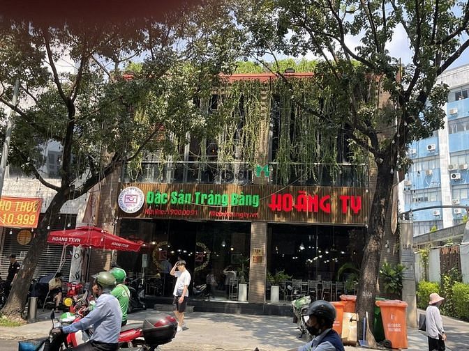 Cho thuê Nhà MT 300m2 đường Nguyễn Đình Chiểu, Quận 1 phù hợp KD NH