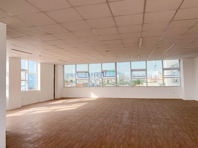 Báo giá các VP mức giá cực tốt, sẵn sàn trần siêu đẹp tại kv sầm uất