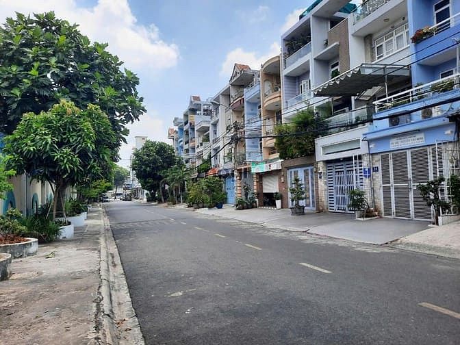 ?ĐỐI DIỆN CÔNG VIÊN Nhà 4 tầng - 4,5x20m Vị trí ko lỗi, GẦN COOPMART