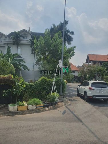 Bán đất Eden Nguyễn Văn Hưởng Thảo Điền Quận 2 Góc 3 mặt tiền 308m2