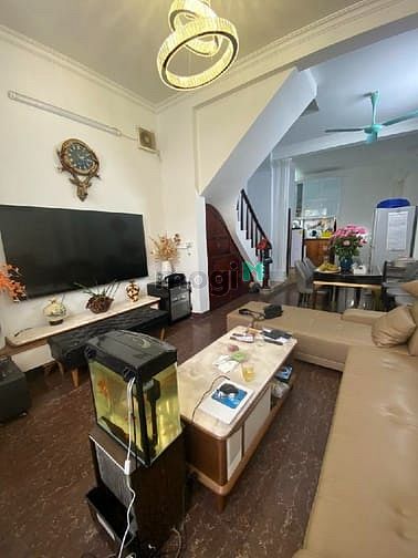 Nhà Ngõ Phố Tôn Đức Thắng-Ô Tô Ngủ-KINH DOANH ĐỈNH_DT37m2_5 Tầng 9,5tỷ