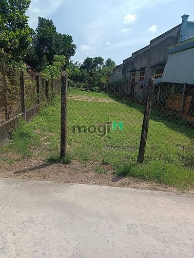 chủ ngộp hạ giá bán lổ lô đất sau lưng chợ thạnh đức. Di bộ lại chợ 2p