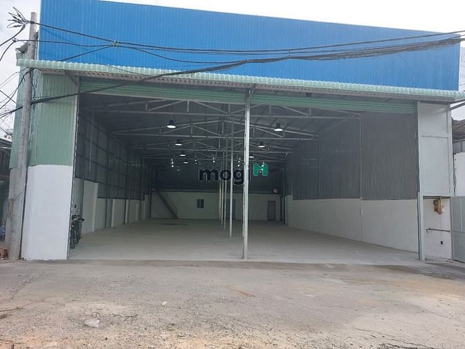 Cho thuê kho xưởng mới xây 600m2 đầy đủ tiện ích tại Quốc Lộ 22