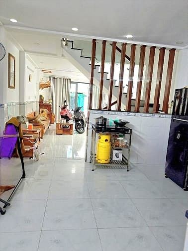Nhà đẹp 2 tầng liền Tỉn.h lộ 10 - kh.u Tên Lử.a  - hẻm ôtô  - ( 4x12m)