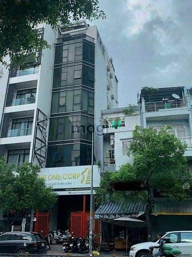 Góc 2 Mặt Tiền 39 Đặng Tất và Nguyễn Văn Nguyễn, Quận 1. DT: 6x11m
