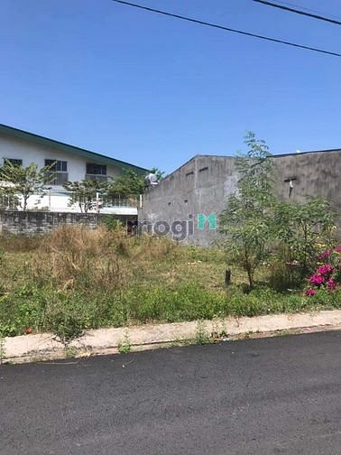 Kẹt vốn kinh doanh em cần bán gấp lô đất ngay trường học cấp 1-2 và kh