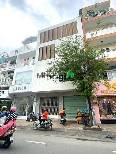 Cho thuê nhà mặt tiền đường Võ Văn Tần, Phường 5, Quận 3