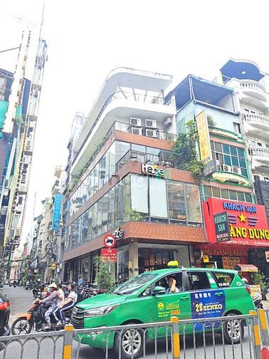 Cho thuê Cafe Góc 2MT Sư Vạn Hạnh, Q10. DT: 5x20m KC: trệt 4 lầu