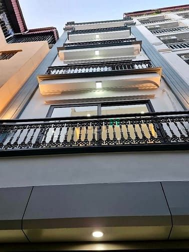 Nhà oto đỗ cửa 30m2*5 Tầng 7.2 tỷ-có thang máy-Phố Lê Lợi-Q. Hà Đông