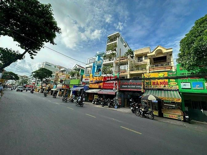 Căn Góc 2MT hẻm 7m.trệt 1 lầu  DT 5.2 x 20m giá 8.5 tỷ