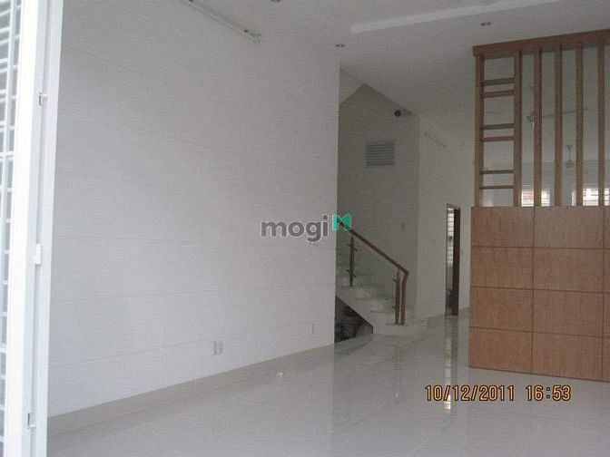 Cho Thuê MT ĐS 7, An Phú, Q.2,10x20m, Hầm 2L, 6PN 5WC, 70tr/th