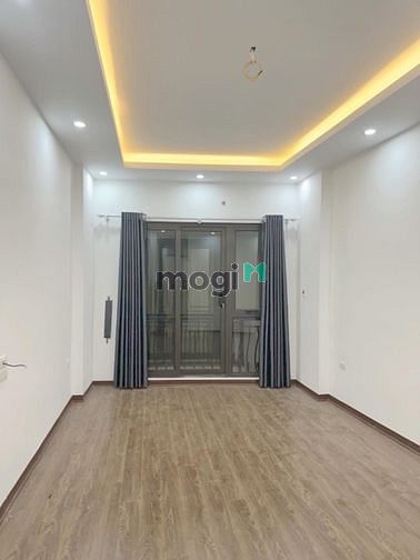 Bán nhà Xã Đàn xây mới - sổ đỏ 40m x 4 tầng giá 4,5 tỷ - Gần ô tô