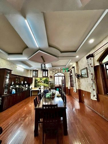 Bán gấp biệt thự góc mặt tiền phường Bình Trưng Tây Quận 2, như hình