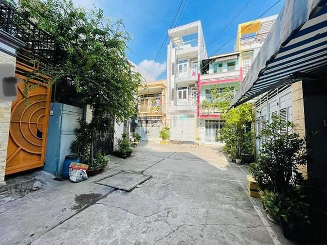 Bán nhà 4 tầng, 66m2, hẻm xe hơi, phường tân sơn nhì, tân phú