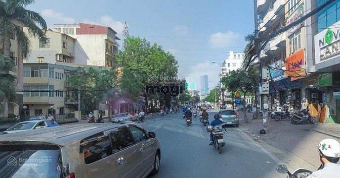 Chính chủ bán nhà Mặt Phố An Trạch - Đống Đa. Giá 18,2 tỷ. 39m x4T. KD