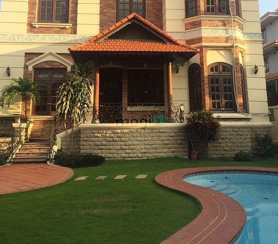 ? Cho thuê biệt thự có hồ bơi sân vườn 1200m2 tại Thảo Điền, Quận 2