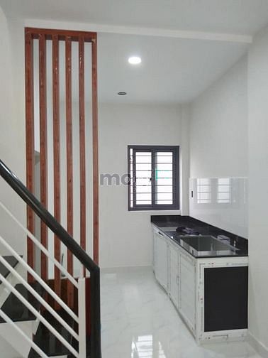 Kẹt vốn bán gấp nhà Lý Chính Thắng, P9, quận 3, 90m2, 3tỷ 9,sổ riêng.