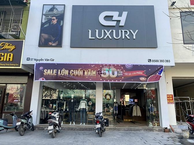 Cho thuê nhà mp Chùa Bộc 110m mặt tiền 7m