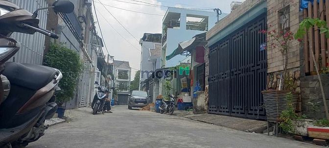 Bán nhà Đường Số 8, Tăng Nhơn Phú B, Q.9 90m2 chỉ nhỉnh 5 tỷ