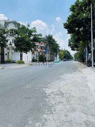 Bán nhà mặt tiền đường Khu Tên Lửa, Bình Tân, 4 tầng, 5x20M , 11,9 tỷ