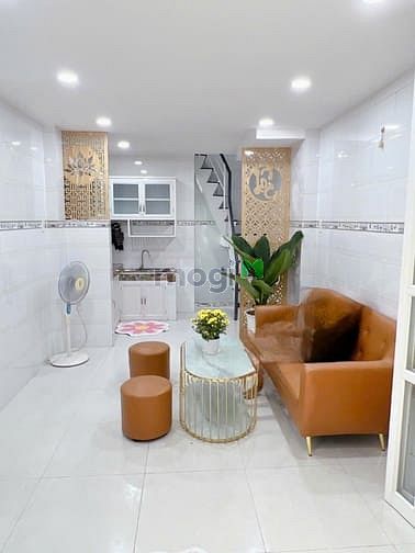 Nhà 3 Tầng hoàn công đủ - Sát chợ Bình Long - Chỉ nhỉnh 2 TỶ - SHR.