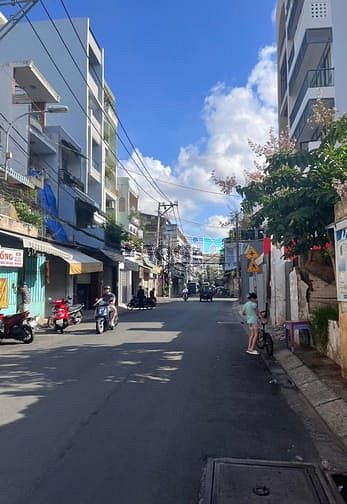 3 Tháng 2- Lý Thường Kiệt 70m2,  Ngang Khủng N.5m dài 14m.